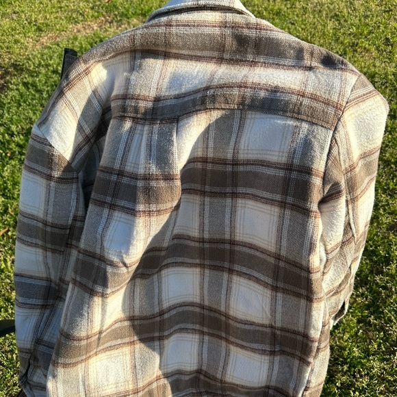 Women’s The Love Tree Shacket - Picture 3 of 6